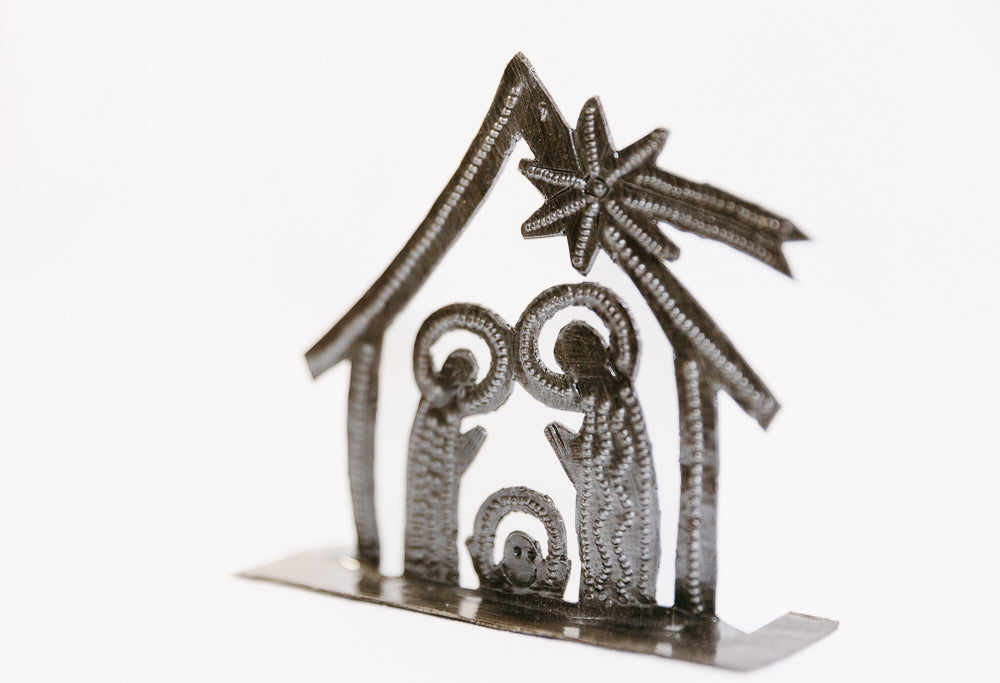 Mini Standing Metal Manger